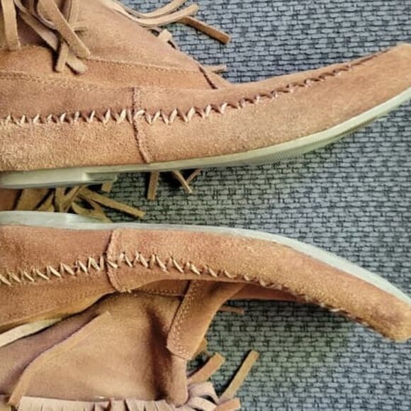 Women's Size 5.5 Fringe Tan Tall Suede Boots - Picture 5 of 5